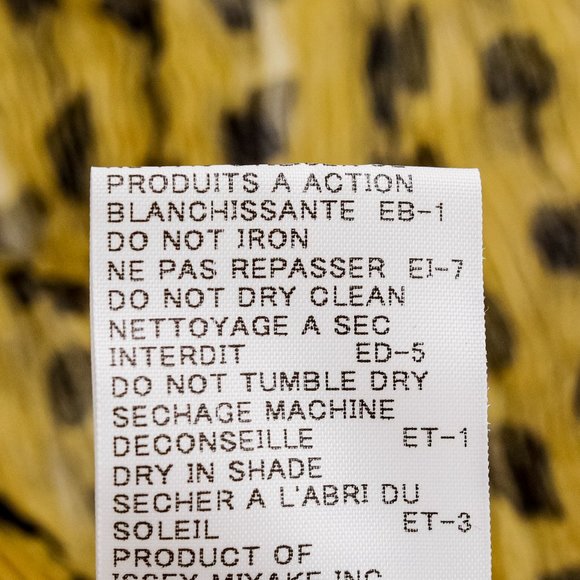 Issey Miyake Chiffon Pleats Top - Picture 9 of 10